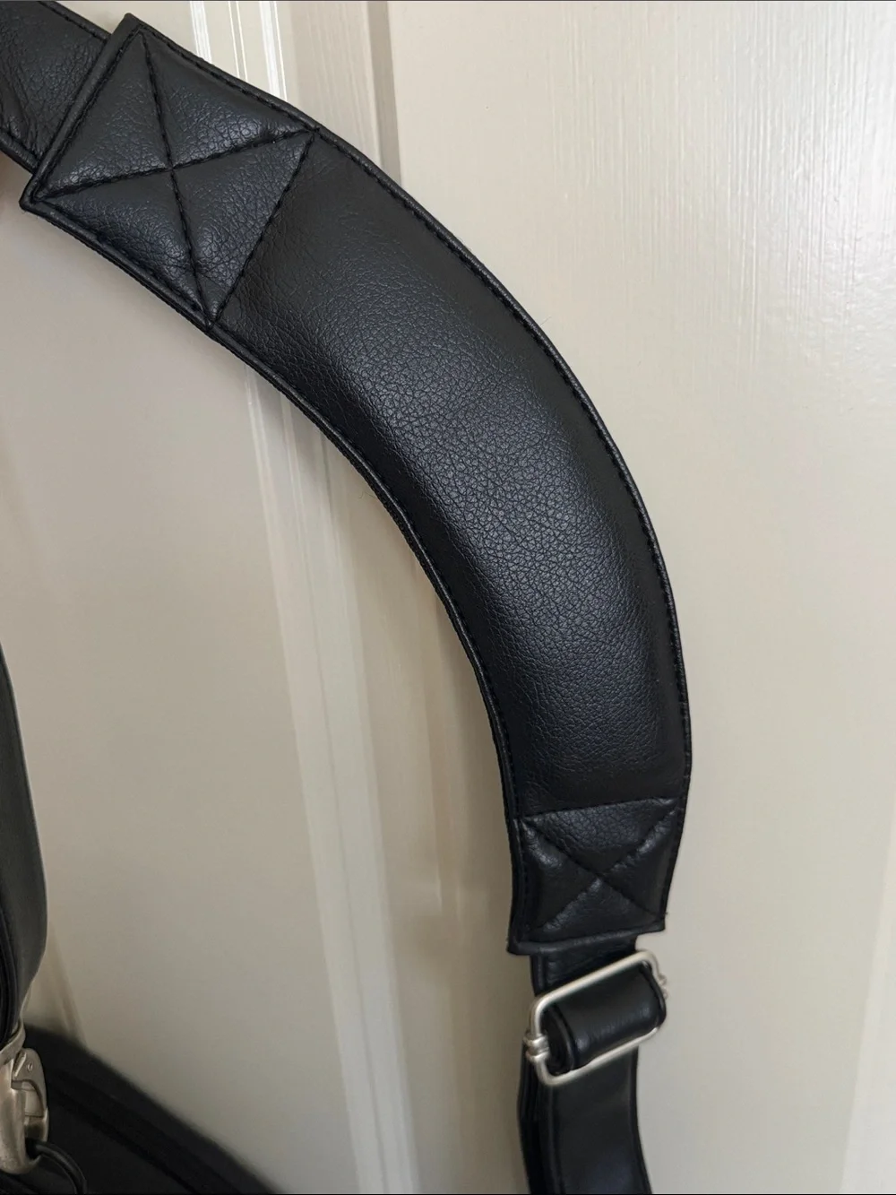 Black Men's Laptop Bag with Shoulder Strap Good Condition
